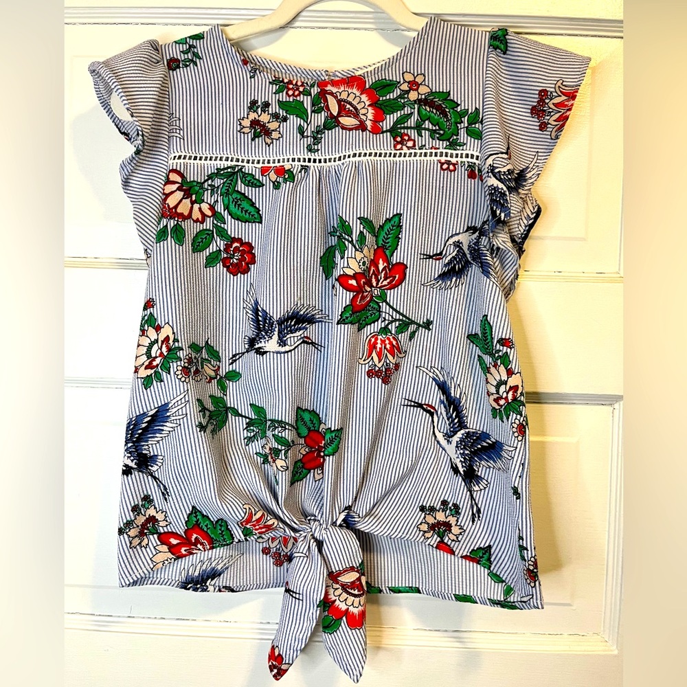 Monteau Los Angeles Tie-Front Flutter Sleeve Blouse, Size S